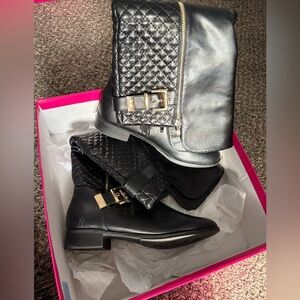 Shoe Dazzle Black Quilted Heeled Boots
